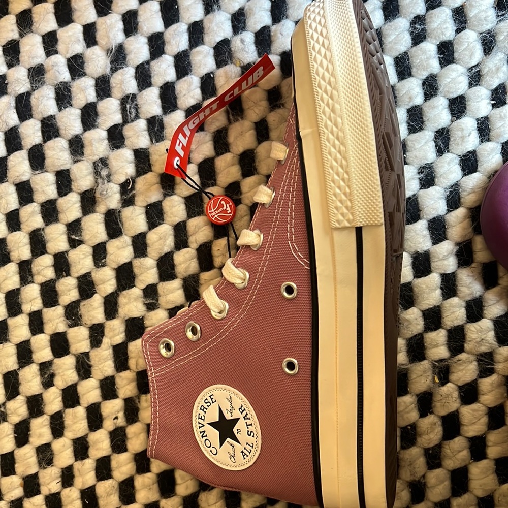 New in box Converse Chuck 70 in Pink Aura size 5.5 (US women size 8)